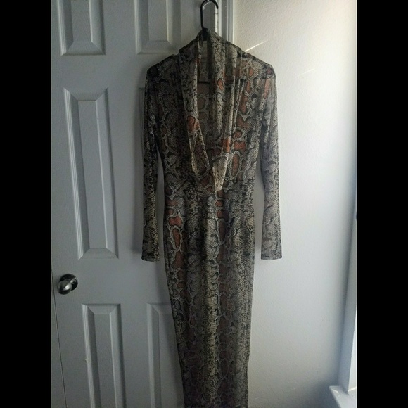 Dress - Picture 2 of 2